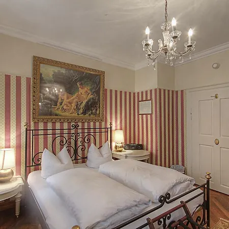 Orphee - Kleines Haus Hotel Regensburg