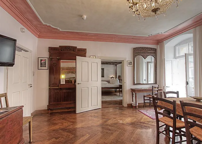 Hotel Orphée - Kleines Haus 3*